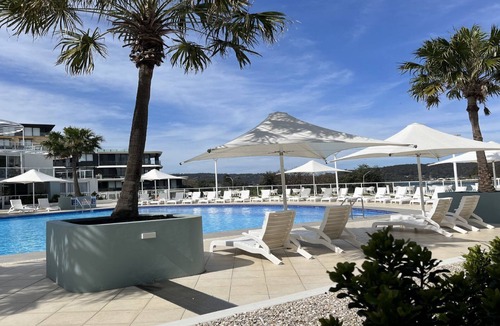 Ettalong Beach Apartment | Stay 3 nights, pay 2 this Winter*