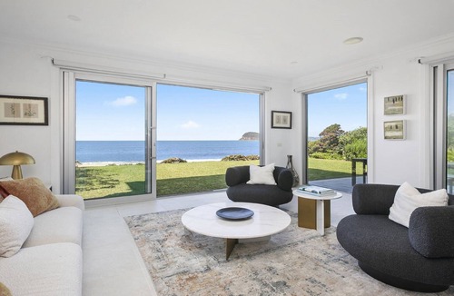 Pearl Beach House | Stay 3 nights, pay 2 this Winter*