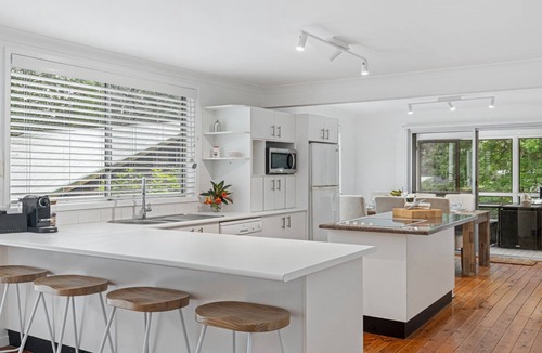 Pearl Beach House | Stay 3 nights, pay 2 this Winter*