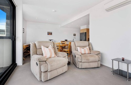 Hobart Central Business District Apartment | Stay and play in the heart of Hobart