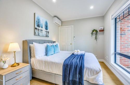 Caroline Springs House | StayAU Double Story Pet-friendly House PoolTable