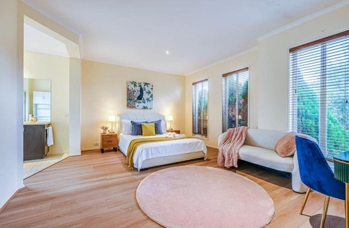 Point Cook Apartment | StayAU Spacious Home BBQ&Backyard Pet-friendly