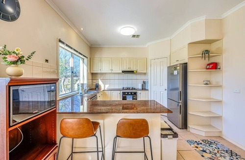 Sanctuary Lakes House | StayAU Sunset 2-Story Lakeside Oasis w/Scenic Yard
