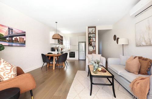 Newcastle East House | Steps to Beach, Bites and Bars. Squeaky clean stay!