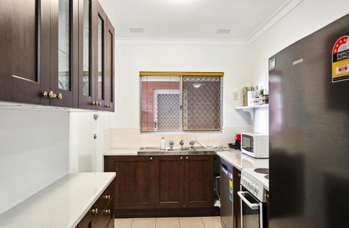 Mosman Park Apartment | STLE10 - St Leo's Hideaway