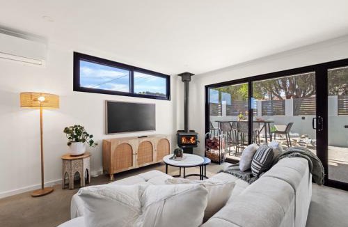Margaret River House | Stone River Villa 1 - Luxe Retreat - Heated Pool