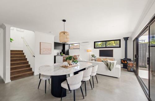 Margaret River House | Stone River Villa 1 - Luxe Retreat - Heated Pool
