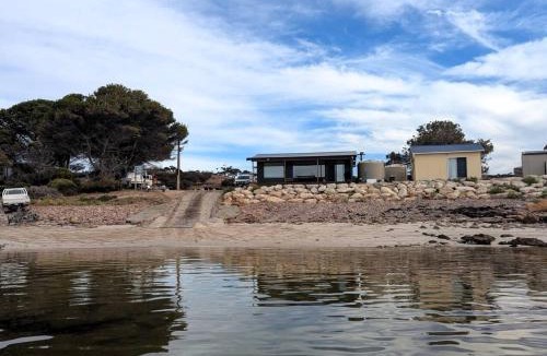 Duncan House | Stones Throw: Beachfront Escape at Stokes Bay KI