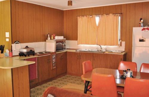 Para Wurlie House | Stoneybroke - Couch Beach