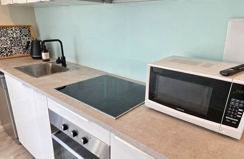 Busselton Apartment | Studio 66 Busselton - newly renovated 2- bed apartment, centrally located.