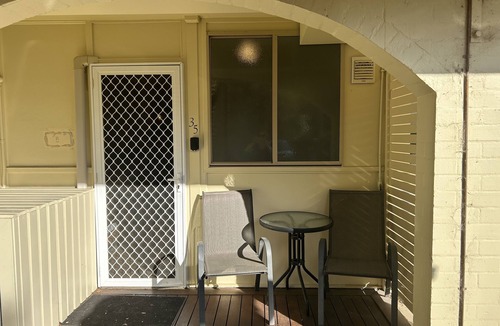 Griffith Apartment | Studio Apartment in Griffith - Studio 35