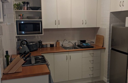 Fremantle Apartment | Studio apartment with free parking in Fremantle