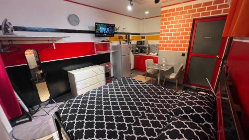 Les Hattes Apartment | Studio king-size bed, all comfort in Balaté