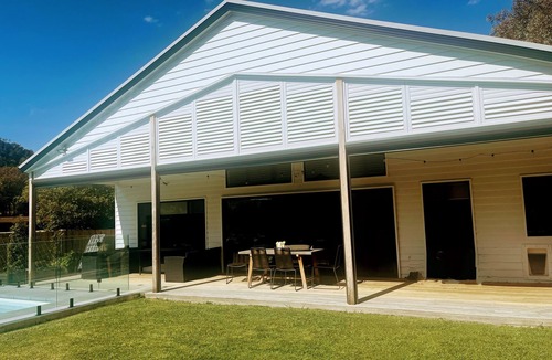 Ocean Grove House | Stunning beach house with pool & basketball court for the kids. Pet friendly!