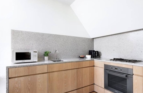 Surry Hills Apartment | Stunning in Surry Hills, Central Sydney
