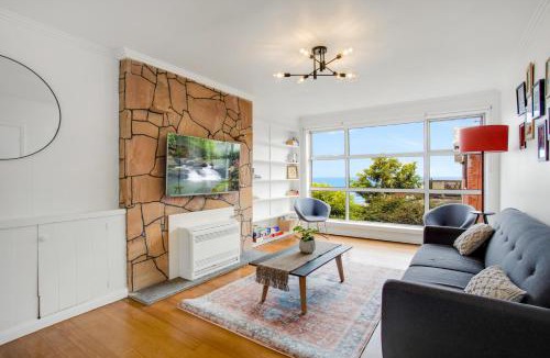 Ocean Vista House | Stunning Ocean View Perfect For Groups & Families