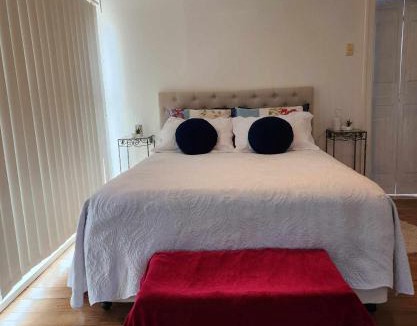 Dunkeld House | Sturgeon Getaway MT Views