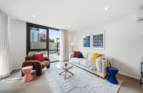 Braddon Apartment | Stylish 1-Bed Retreat in Braddon