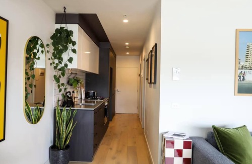 Fitzroy Condo | Stylish 1BDR in the heart of Trendy Fitzroy