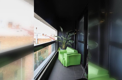 Fitzroy Condo | Stylish 1BDR in the heart of Trendy Fitzroy