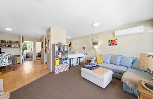 Kingston Apartment | Stylish 2-Bed Apartment Near Kingston Foreshore
