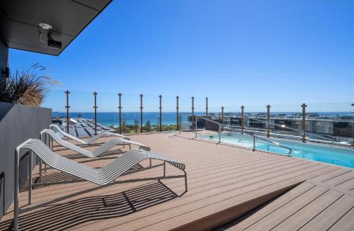 North Fremantle Apartment | Stylish 2-Bed Unit with Views & Rooftop Access