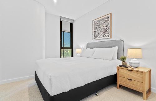 North Fremantle Apartment | Stylish 2-Bed Unit with Views & Rooftop Access