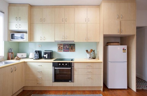 Bondi Beach Apartment | Stylish 2BR Apartment Opposite Bondi Beach