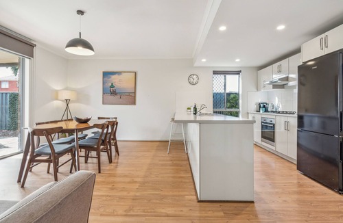 Kilburn House | Stylish 3BR Family Townhouse, Park View