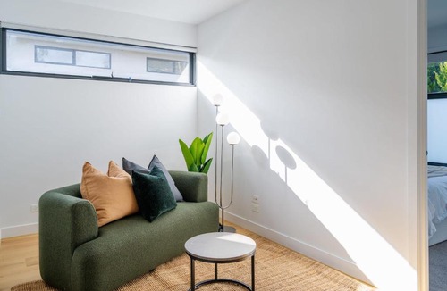 Box Hill North House | Stylish 4BR Family Townhouse with Private Courtyard