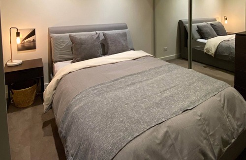 Abbotsford Apartment | Stylish Abbotsford's Retreat - Eden Condo