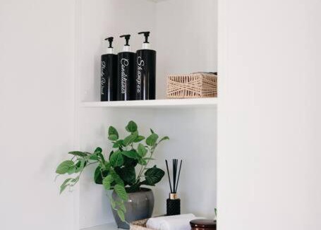 Dubbo House | Stylish Family Bliss & SPA Heaven - The Gleam