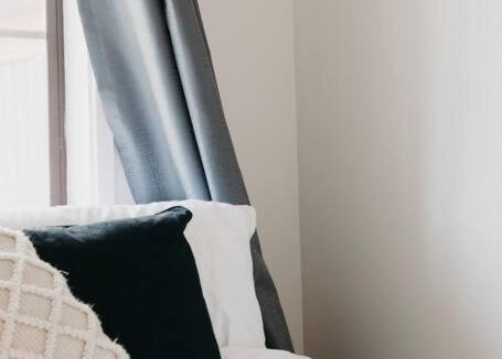 Dubbo House | Stylish Family Bliss & SPA Heaven - The Gleam
