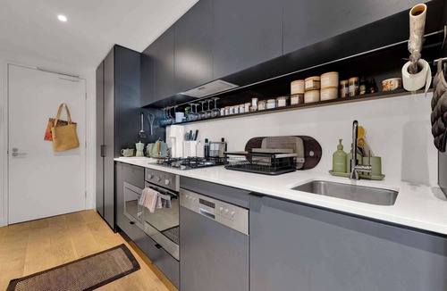 Collingwood Apartment | Stylish Inner City Apartment