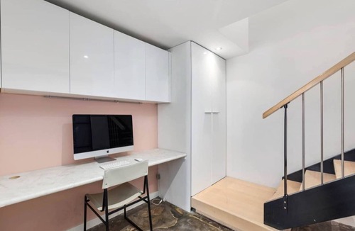 Prahran Apartment | Stylish New York Loft in the Heart of Prahran + Parking onsite