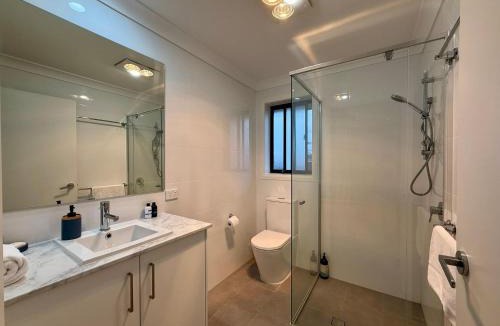 South Tamworth House | Stylish South Tamworth Apartment Close to CBD