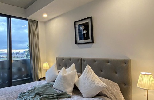 Docklands Apartment | Stylish Two Bedroom Two Bathroom Plus Loft Lounge Room