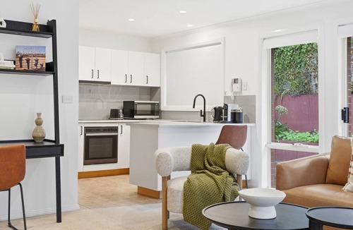 West Hobart House | Stylish West Hobart Villa