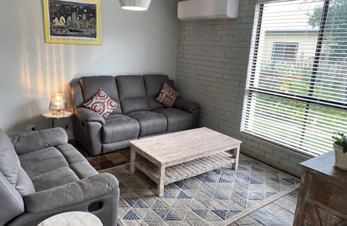Orange East House | Stylishly renovated bungalow