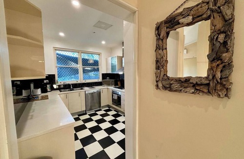 Shenton Park House | Subiaco Heritage House "Gem"!