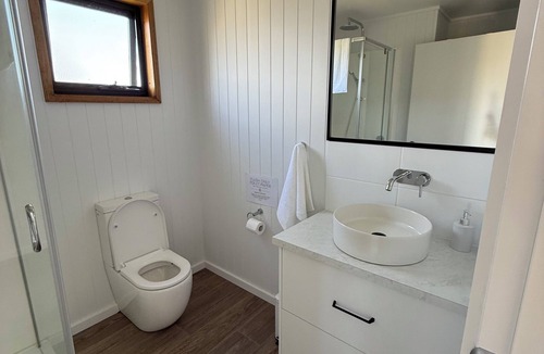 Jindabyne Cabin | Sugarloaf Hill, a quiet country escape only a short drive from town.