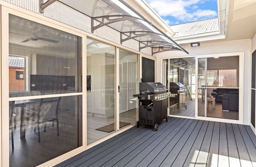 The Entrance North House | Suitable for Large Groups/Near Beach/Family Fr