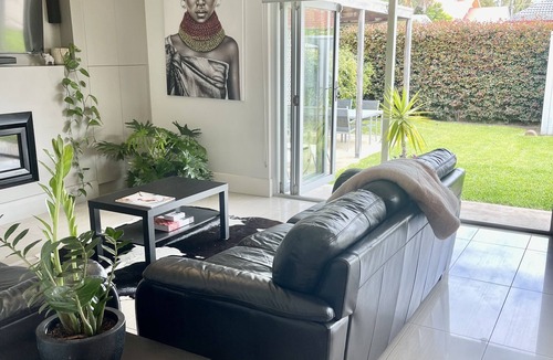 Henley Beach House | SUMMER BREEZE PETS WELCOME🏖️🌊