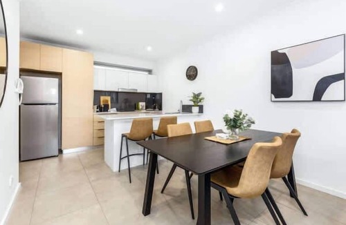 Scarborough Apartment | Summer Breeze Summary