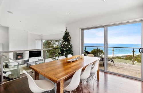 Lorne House | Summerhills House - BYO Linen