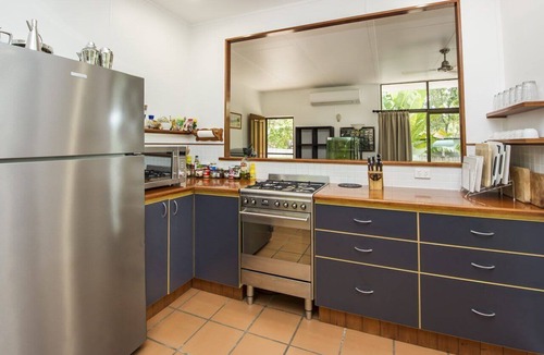 Horseshoe Bay House | Sunbird Retreat