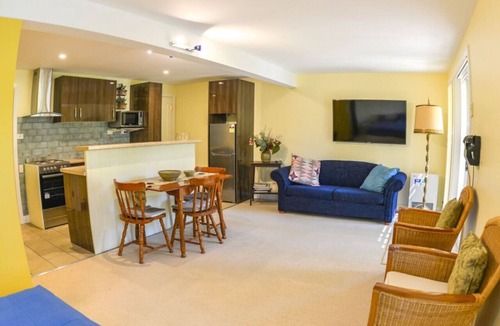 Katoomba Condo | Sunday Creek, Katoomba - a breath of fresh air