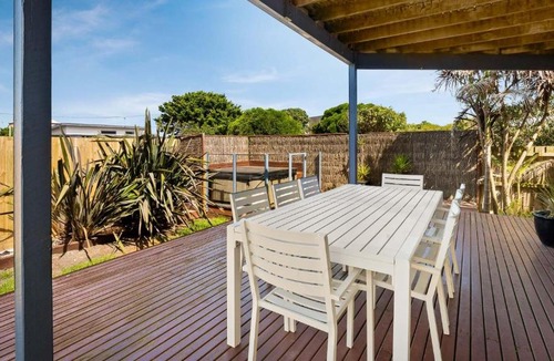 Sunderland Bay House | Sunderland Retreat