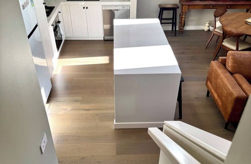 Mansfield House | Sunny 2BR Townhouse, Mansfield High Street