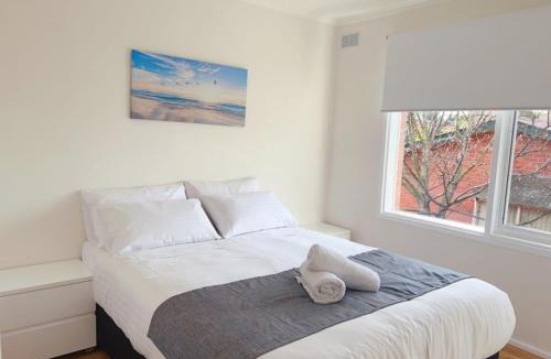 Dynnyrne Villa | Sunny Retreat House